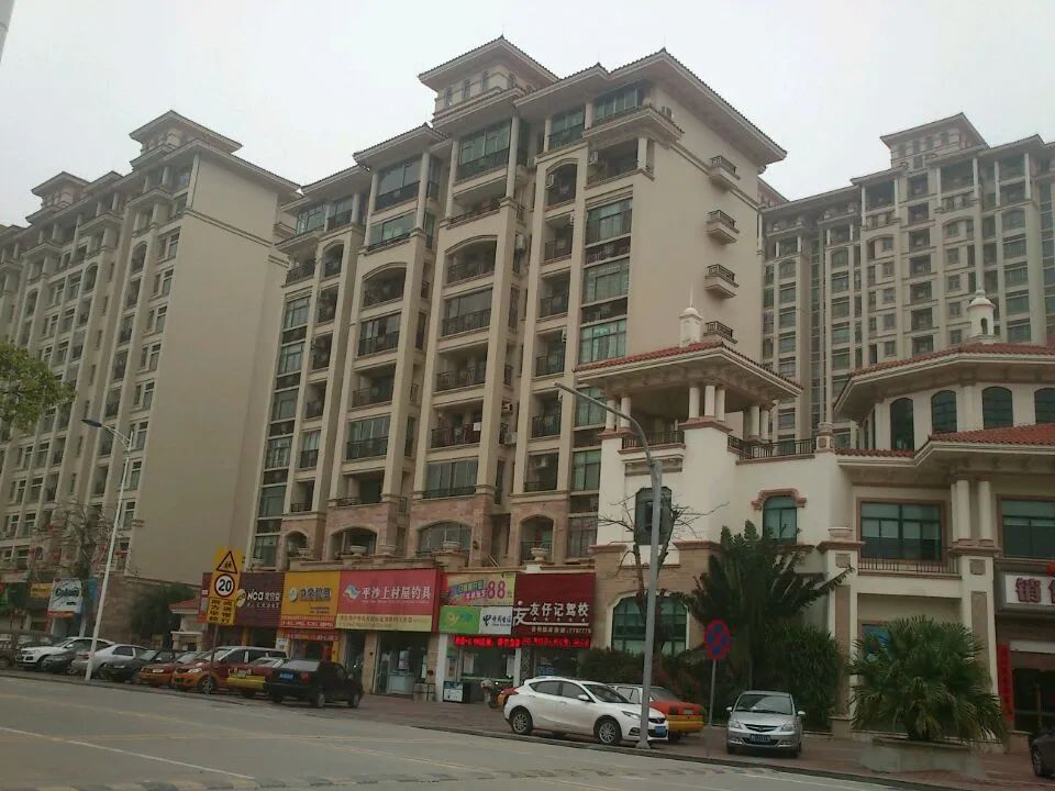 小区相关图