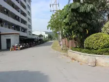 小区环境优美,离地铁口200米,生活便利