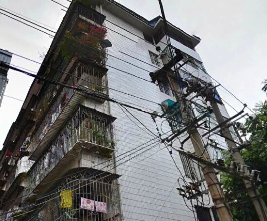 南国房产局宿舍实景图