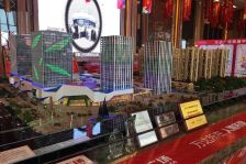 万达广场朝南 采光好 诚心卖 随时看 视野开阔