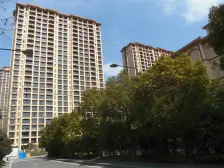 全屋整装,高区景观,小区居住环境舒适,周边配套齐全