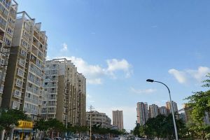 香水城3室1厅东南