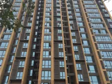 巴山轻轨站旁,正三房业主诚心出售。