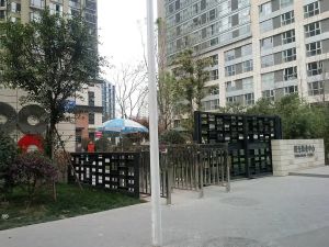 阳光新业中心2室1厅东南