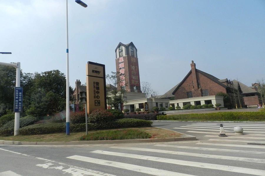 小区相关图