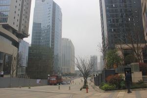 地铁7号线地铁口长沙小五一精装一房一厅中间楼层
