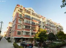 振兴花园 此房中间楼层,全天采光 出行方便