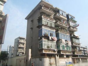 绩溪路安医旁单位宿舍业主诚心出售