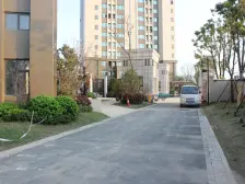 地铁一号线 上的精装公寓 拎包入住 环境好 近地铁