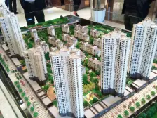 国贸春天 南北通透,采光好 装修好,环镜优美 周边匹套完善,,出行方便