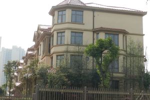 观龙湖4室2厅南