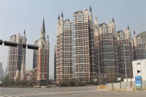 中德英伦世邦K区4室2厅西北东南