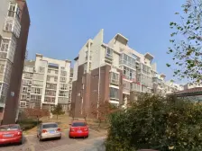 青山溪语-南北通透-离门口近交通方便