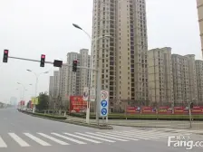 世家大三房诚意出售,门口十几平走廊可以自己使用