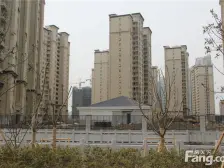 凤凰熙岸花园4室 2厅全新毛坯,位置安静,景观楼层,采光刺眼