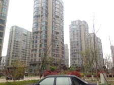 满五唯一世纪大道旁出行便利生活便捷,随时看房