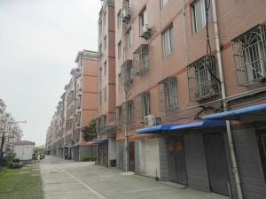 百家花苑中上楼层视野佳南山湖万达