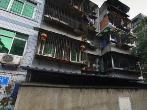光荣北路74号3室2厅东南