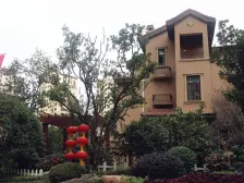 园林小区,碧桂园电梯中层,业主自装三居室。