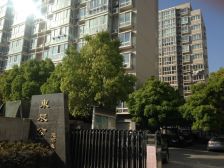 东辰公寓 3室2厅 南 北