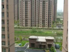 紫荆苑 户型方正 业主诚心出售 低首付 看房方便