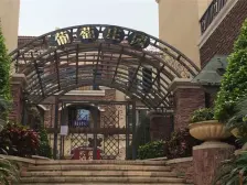 单证 单证一共四层半,带2个私家车位