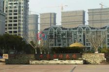 龙豪国际花园电梯房中间楼层南北通透两室