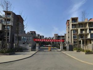 棠蓉园5室2厅东南