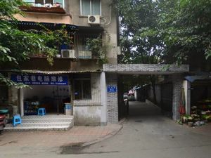 包家巷82号附1号3室1厅西南