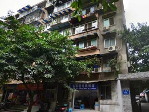 包家巷82号附1号3室1厅西南