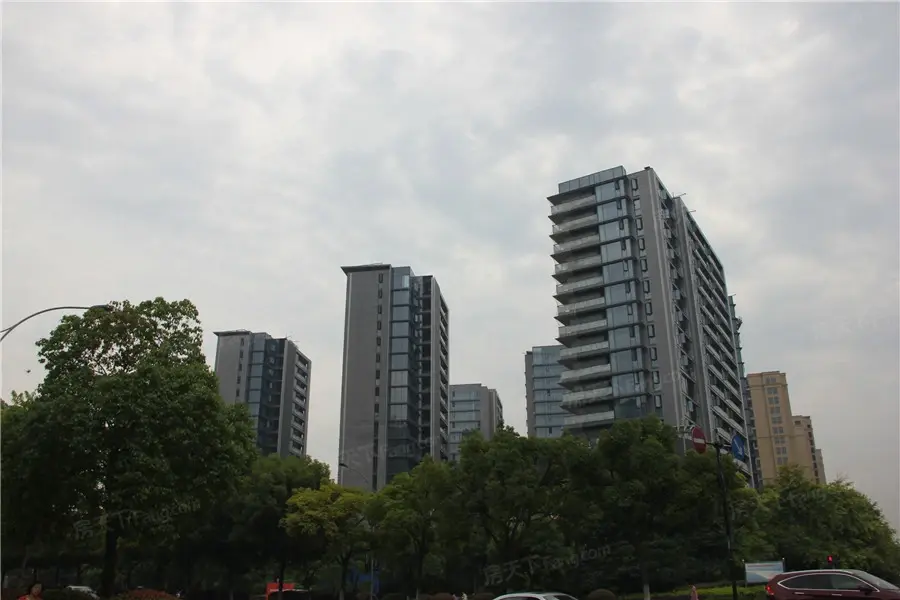 小区相关图