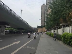 人民南路四段36号3室1厅南北