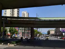 房东精装两房自住 中间楼层 看房方便 业主诚心出售