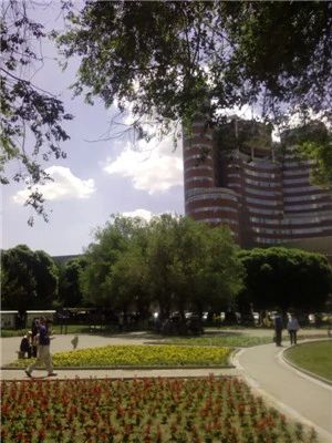 钻石公寓实景图