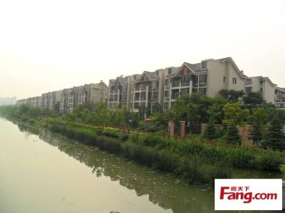 新天地荻泾花园别墅实景图