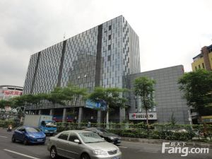 政府就在门口,科技公园在侧,电梯高层视野开阔