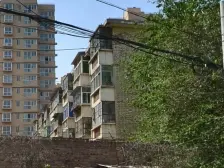 熊猫金接旁边 户型方正 采光好 生活便利 成本低