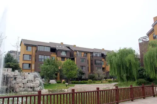 弘润金茂府实景图洋房实景图（2015-06-23）