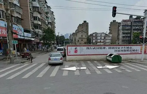 铁机小区