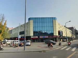 红牌楼商城公寓 1室1厅 东