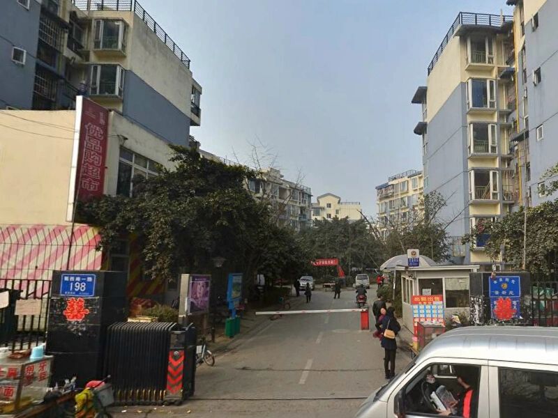小区相关图