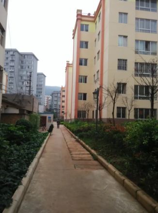 昆重小区实景图