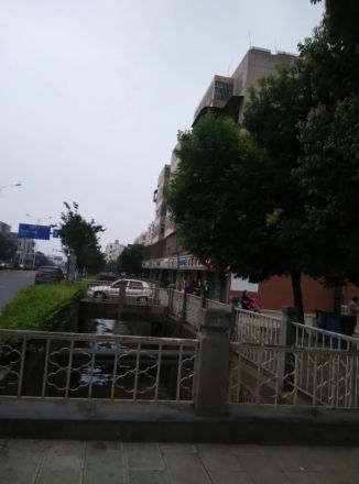 昆重小区实景图