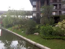 马陆地铁站2房 得房率80%,户型方正有2个阳台空间大