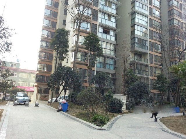 小区相关图