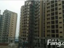 紫东嘉园 南北通透,采光好 装修好,环镜优美 中间楼层