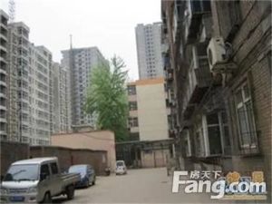 南京西路377号二轻局宿舍 南北通透,采光好 视野好,诚心出售