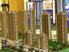 8号线一路之隔,诚心出售,看房随时效果好,价位可谈