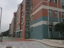 远祖桥车站,大一室一厅,双阳台。