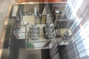 新中银商道8号 精装三房出售 地铁口物业